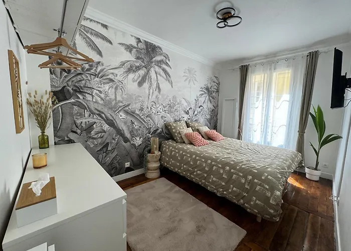 Eiffel Playcation Apartman